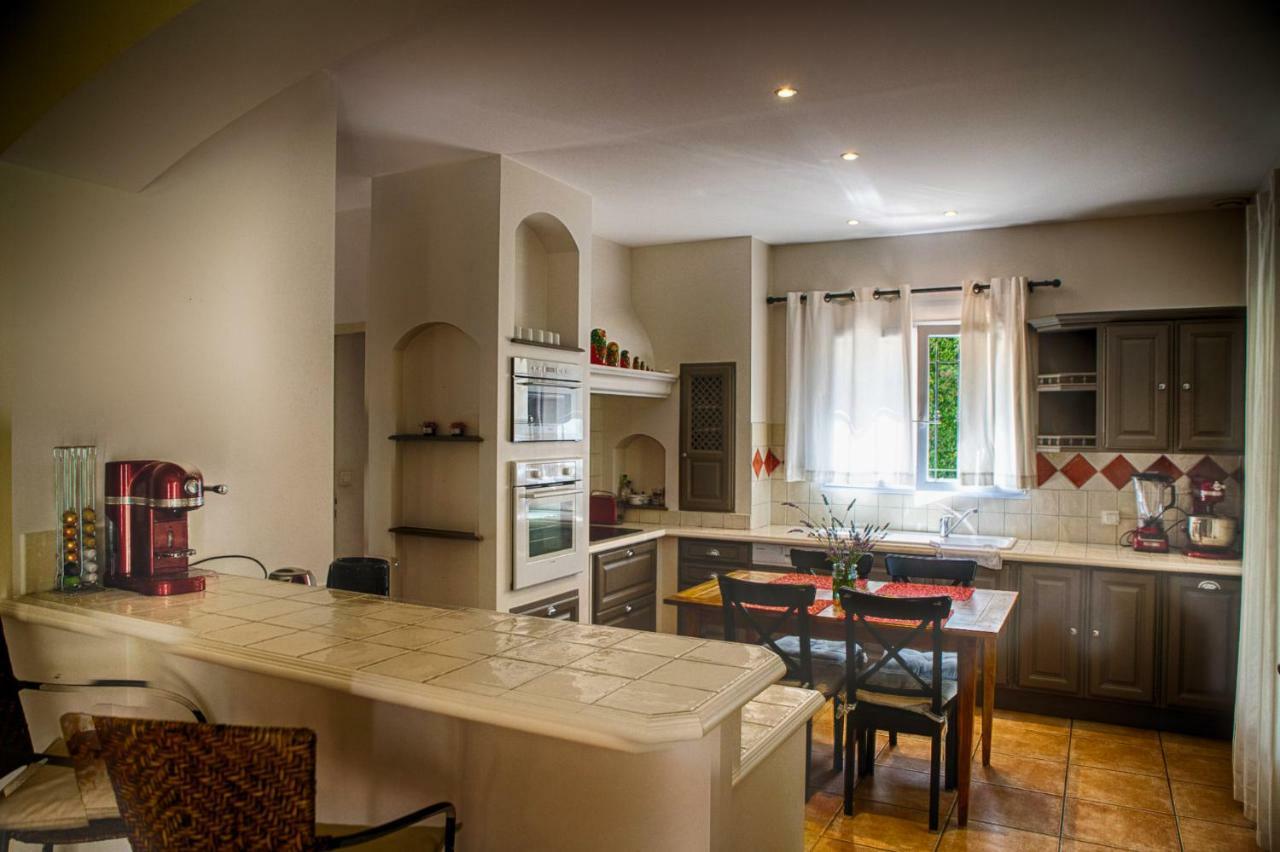 Auberge De Garance - Villa Prestige 5 Etoiles & Table Gastronomique Etoile Сен-Реми-де-Прованс Экстерьер фото
